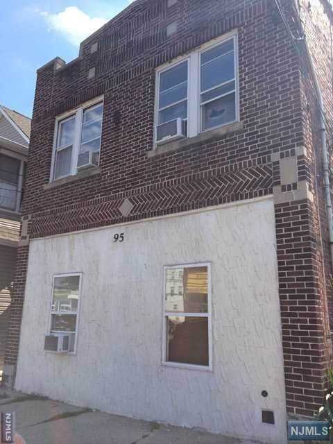 Sold: 95 Jewell St, Garfield, NJ 07026   $512,500
