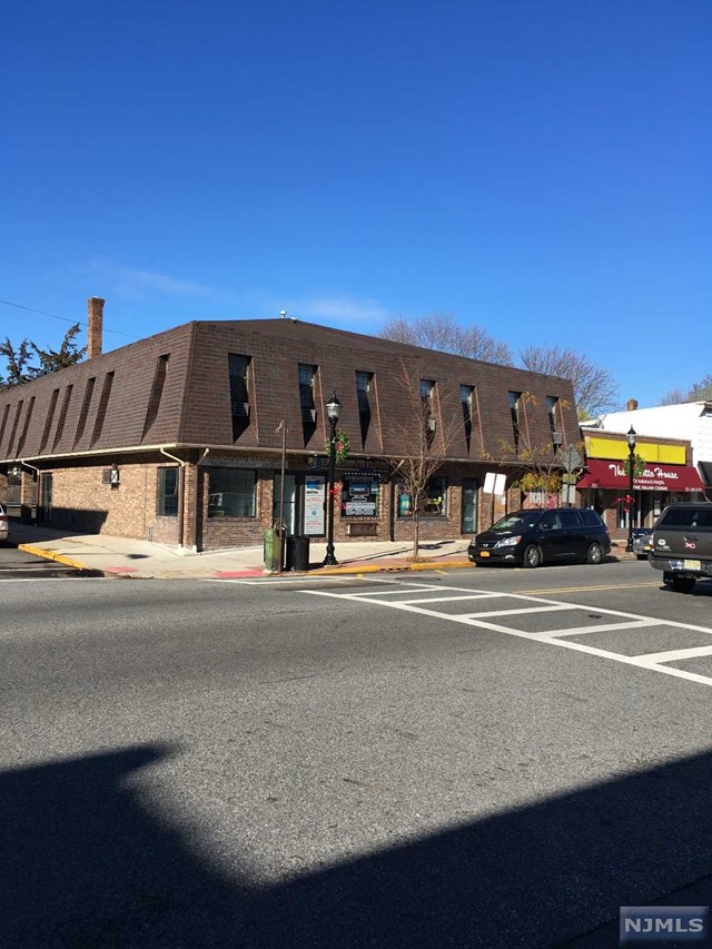 Sold 199 Boulevard, Hasbrouck Heights, NJ 07604 1,350