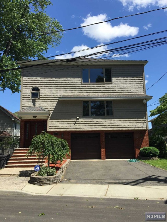 Sold 109 River St, East Rutherford, NJ 07073 3 Beds / 2 Full Baths