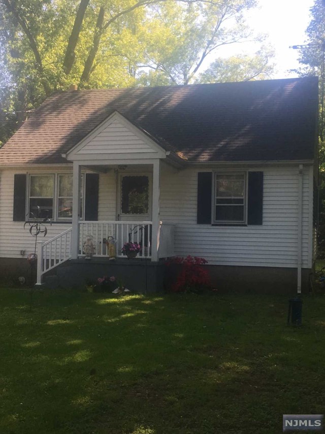 Sold 5 New Rd, Boonton Township, NJ 07005 3 Beds / 1 Full Bath