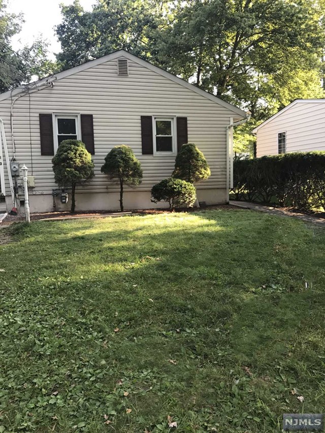 Sold 153 W Prospect St, Waldwick, NJ 07463 3 Beds / 2 Full Baths