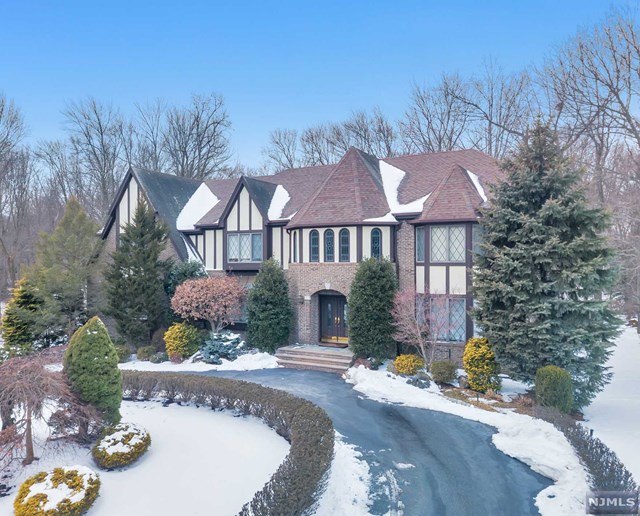 Sold 771 Barnstable Lane, Franklin Lakes, NJ 07417 5 Beds / 5 Full
