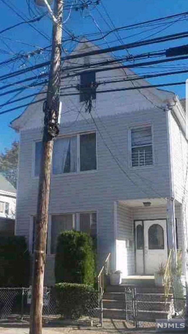 Sold 118 Jewell Street, Garfield, NJ 07026 3 Beds / 1 Full Bath