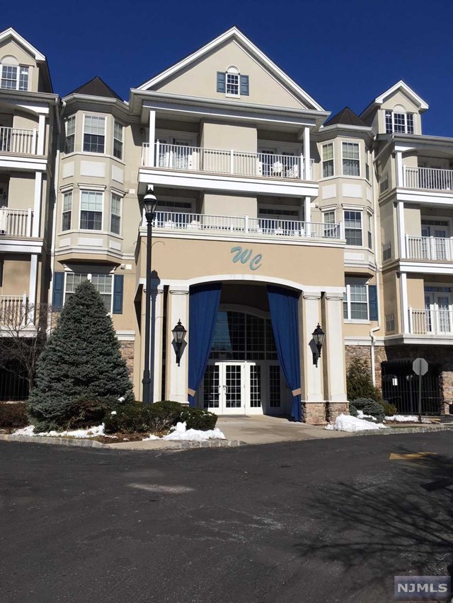 Sold 175 Rochelle Avenue, 118, Rochelle Park, NJ 07662 1 Bed / 1