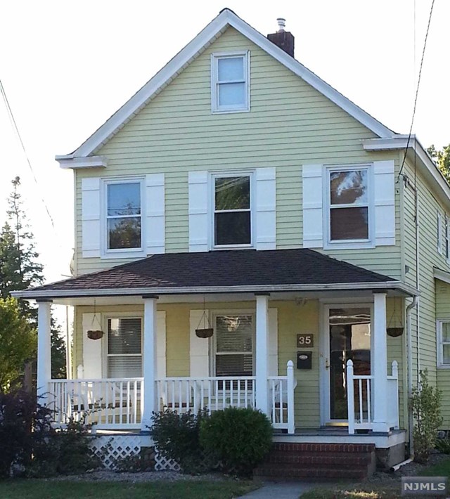 Sold 35 Prospect Street, Midland Park, NJ 07432 2 Beds / 1 Full Bath / 1 Half Bath Midland