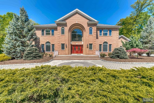 Sold: 707 Galloping Hill Road, Franklin Lakes, NJ 07417 | 5 Beds / 4 ...